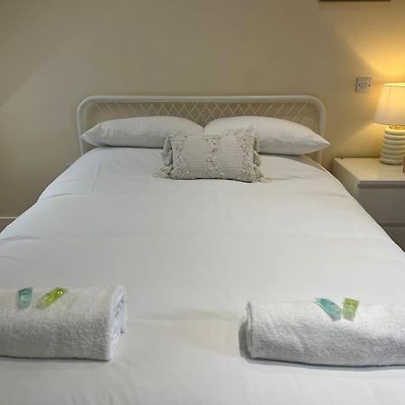 6 Studio Flat, 50M To Airbus بريستول المظهر الخارجي الصورة